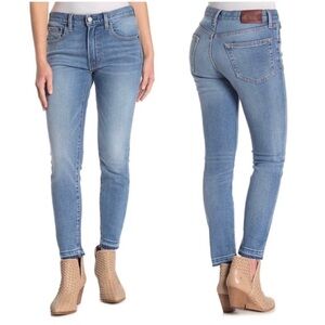 Frye Mid Rise Cropped Skinny Jeans Medium Wash Size 6